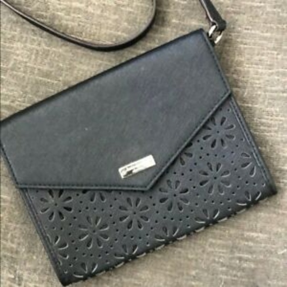 kate spade Handbags - Kate Spade Perri Lane Envelope Crossbody